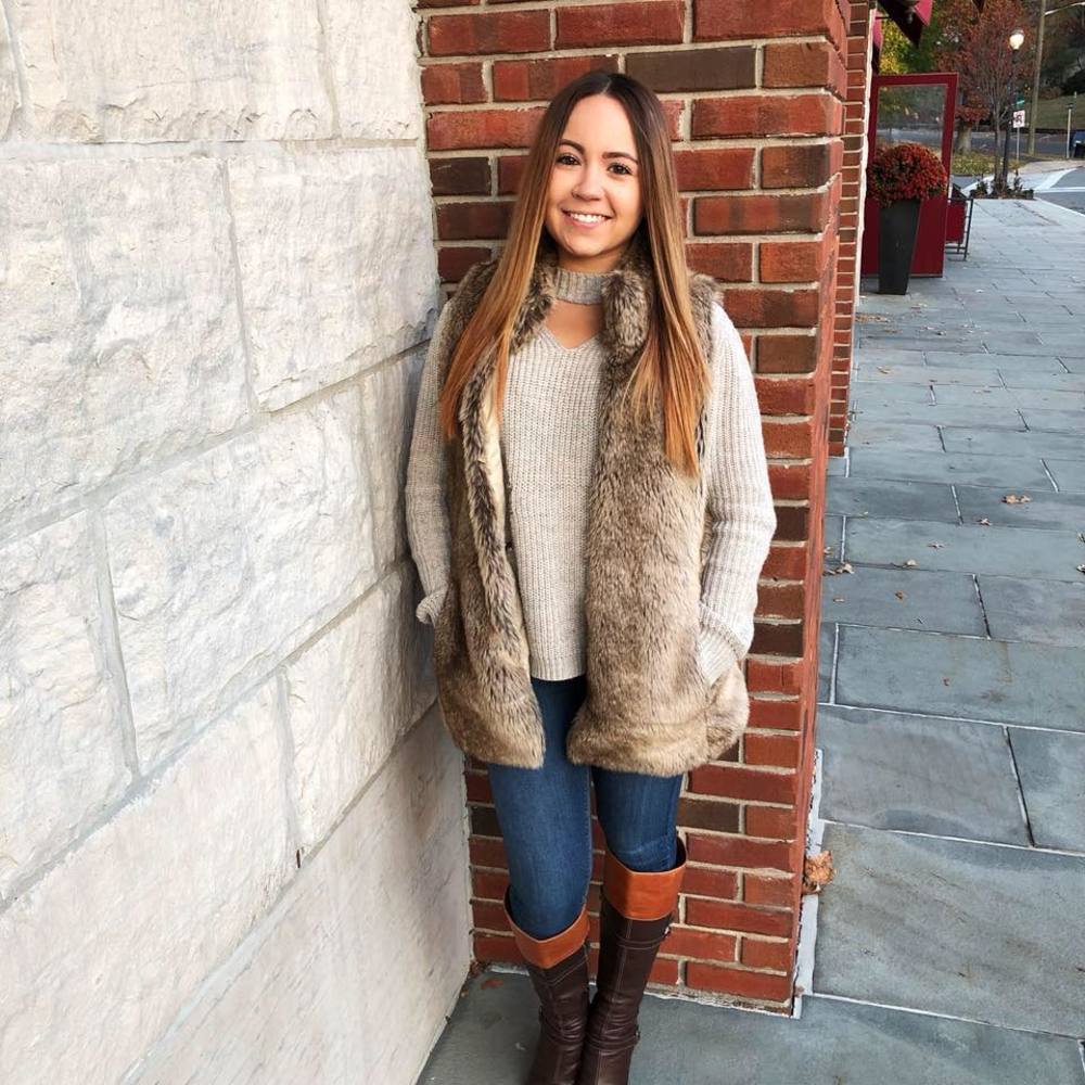 Meet your Posher, Tiffany